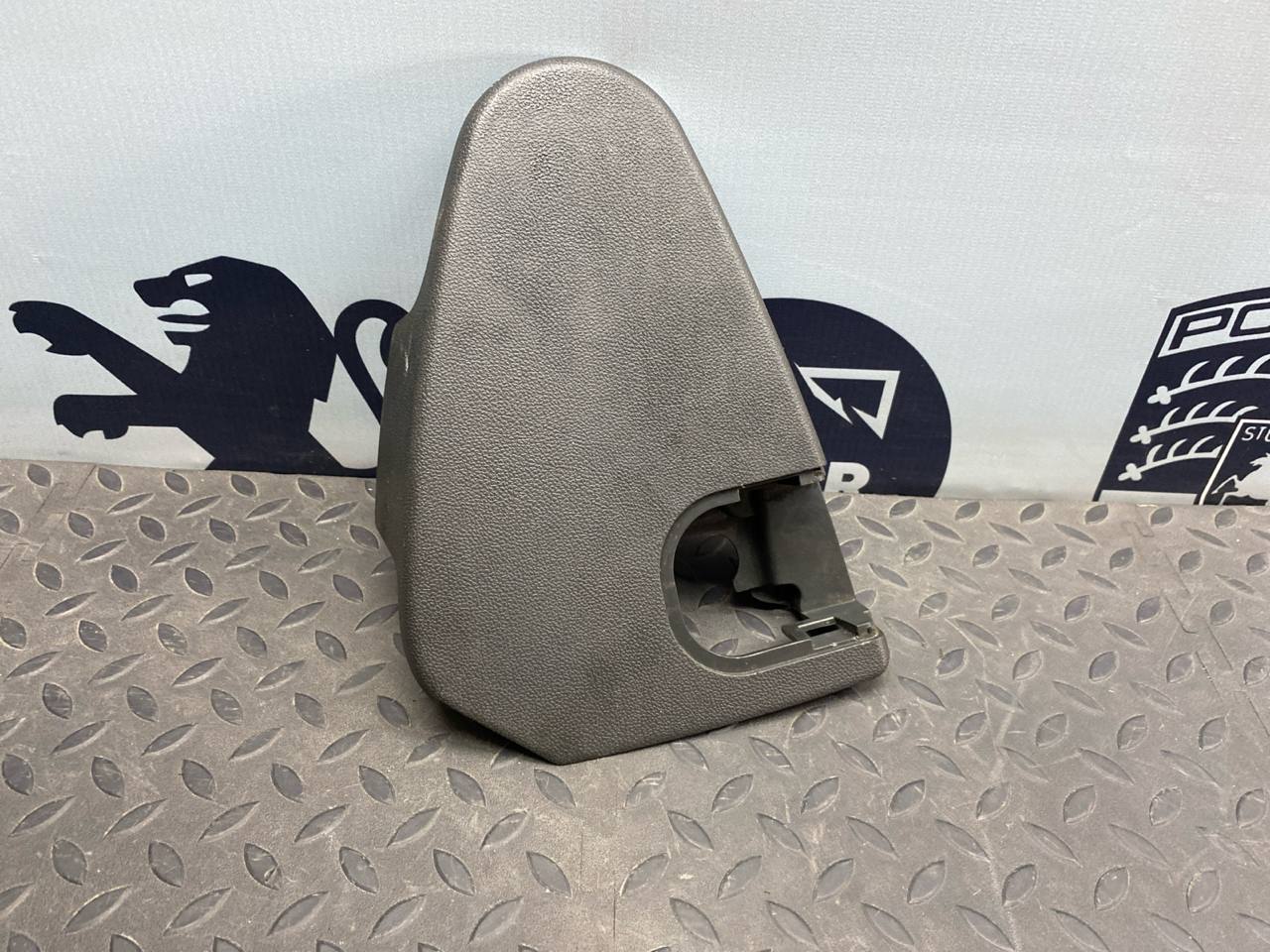 Накладка на сиденье передняя правая Mercedes E/W211 2002-2009