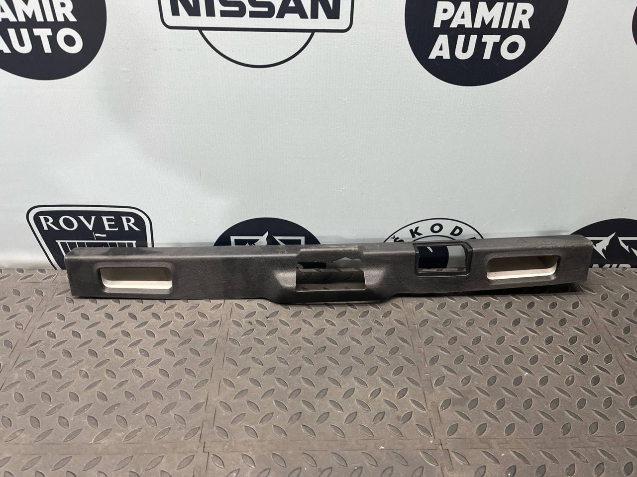 Обшивка двери багажника Mercedes B/W245 2005-2011