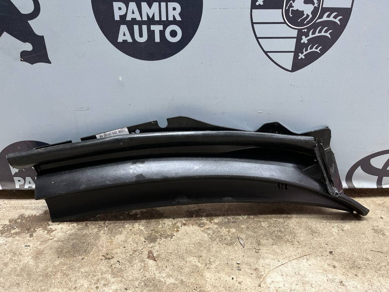 Решетка под лобовое стекло (Жабо) правая Ford Mondeo/3 2000-2007