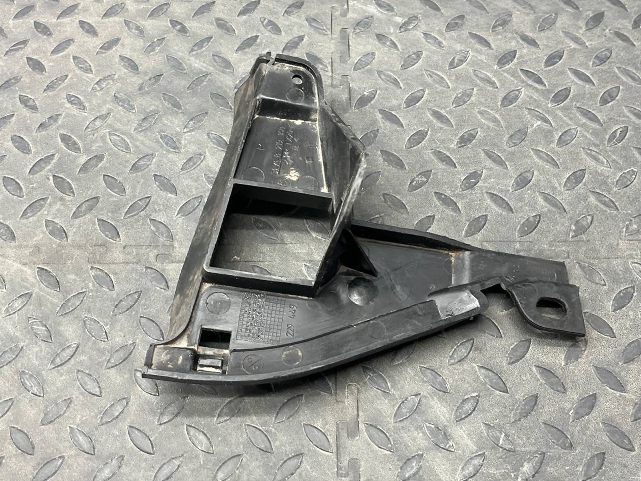 Кронштейн бампера задний правый BMW 3/E46 1998-2007