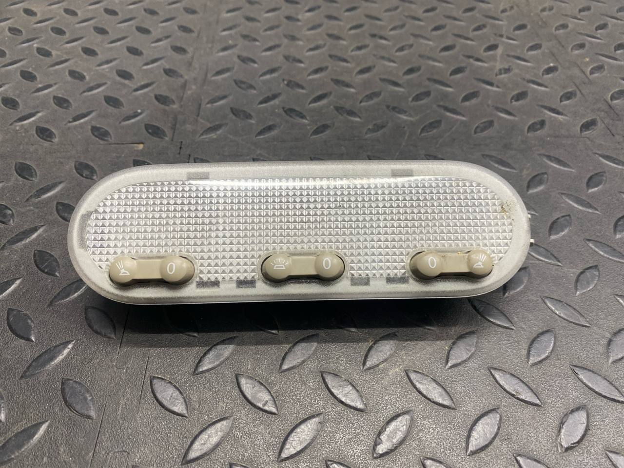 Плафон салонный Renault Scenic/2 2003-2009