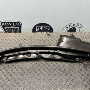 Решетка под лобовое стекло (Жабо) левая  Mercedes E/W210 1995-2003