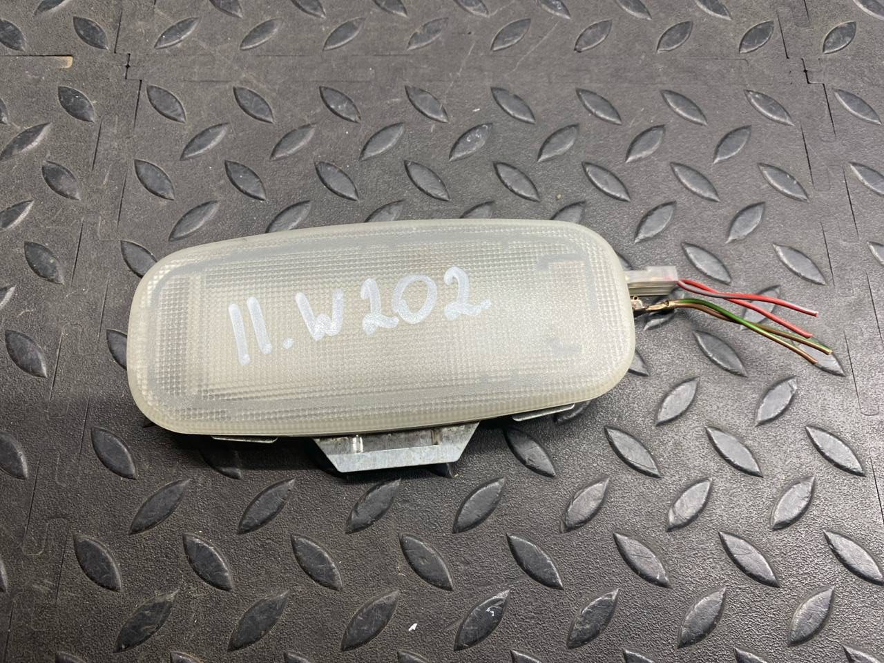 Плафон салонный Mercedes C/W202 1993-2001