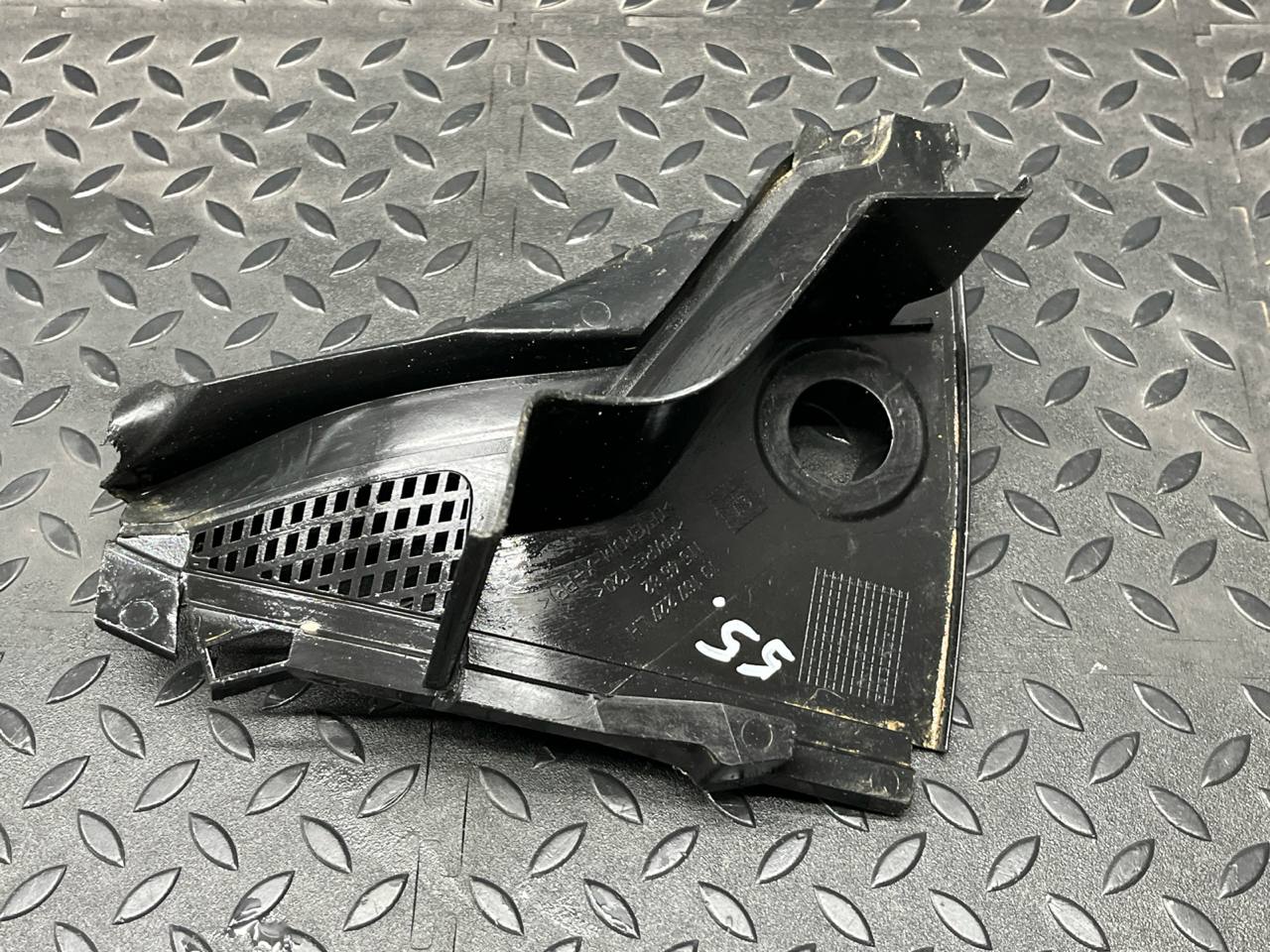 Решетка под лобовое стекло (Жабо) левая Opel Zafira/B 2005-2014