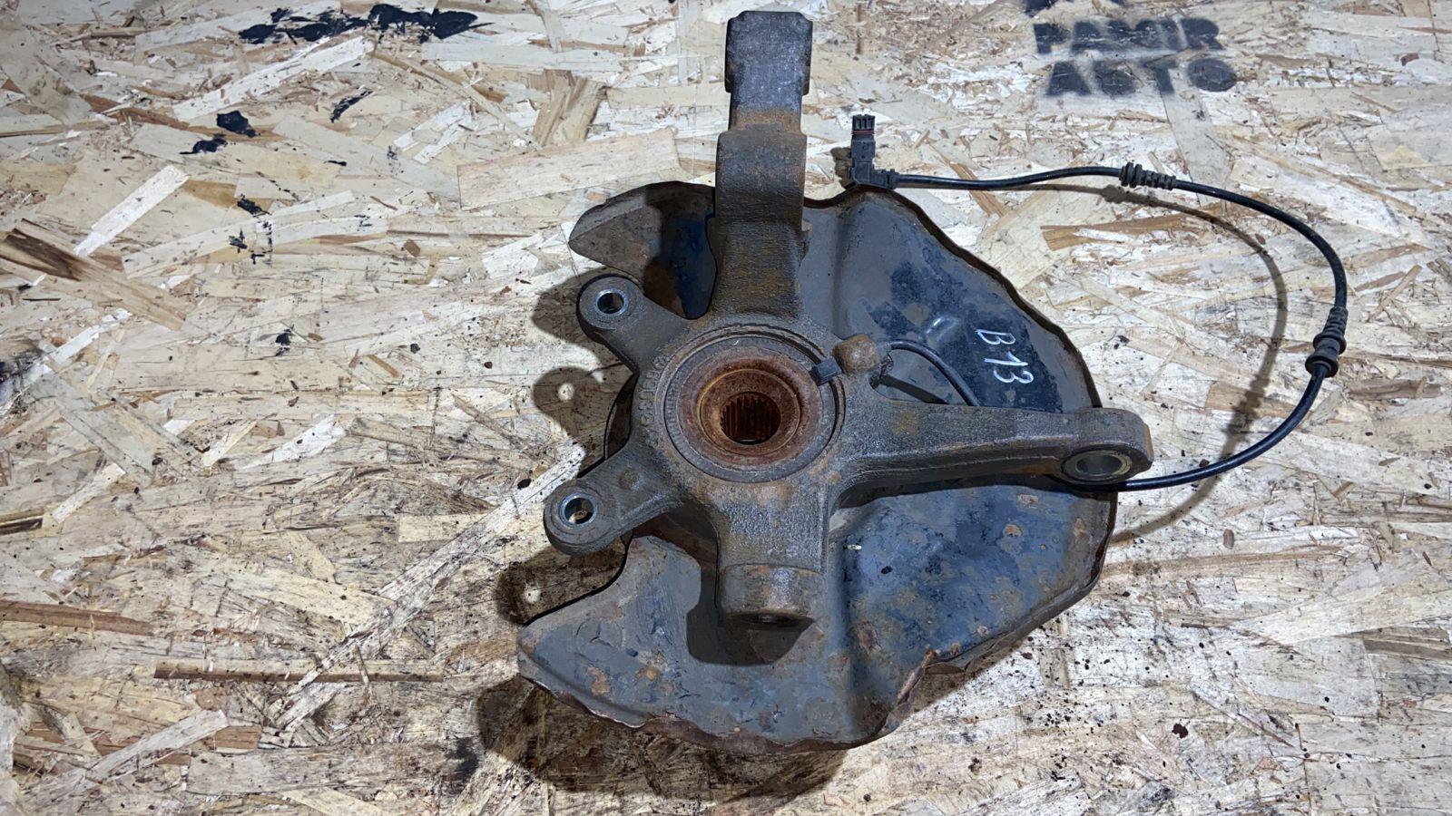 Кулак поворотный передний левый Mercedes B/W245 2005-2011