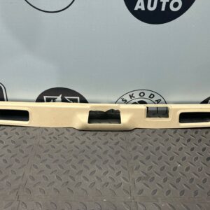 Обшивка двери багажника Mercedes B/W245 2005-2011