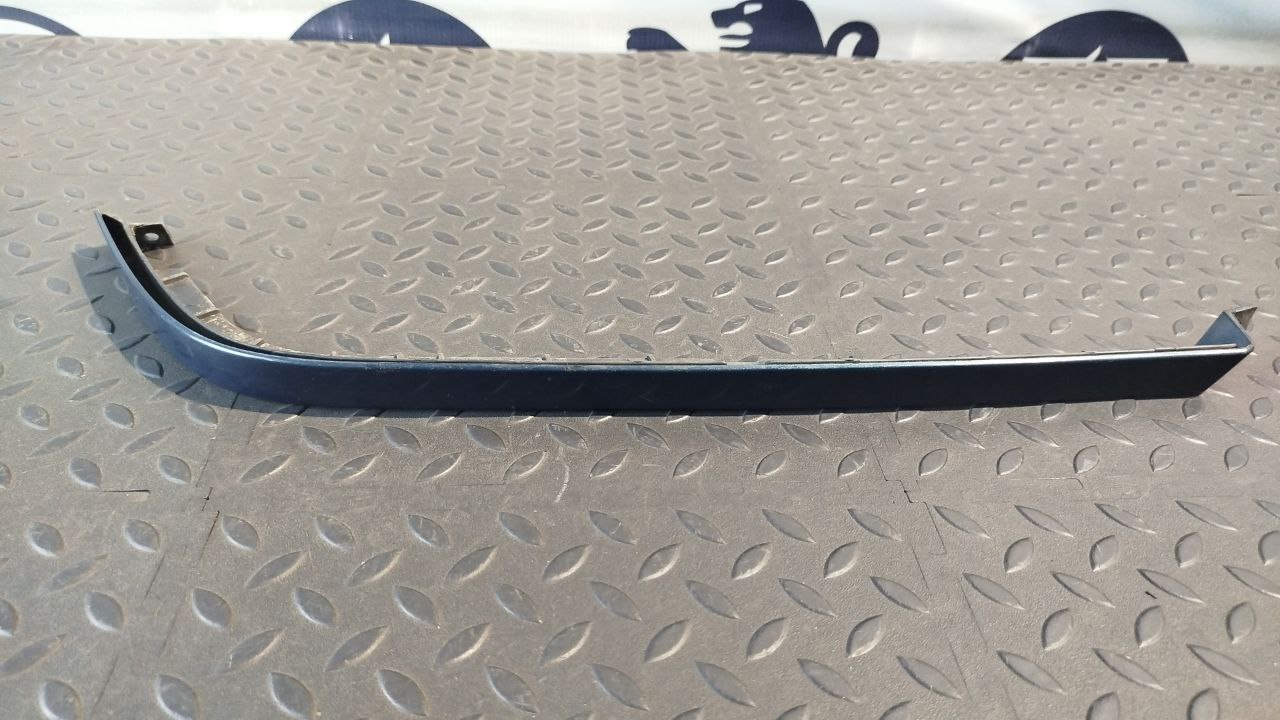 Планка под фару левая Mercedes C/W202 1993-2001