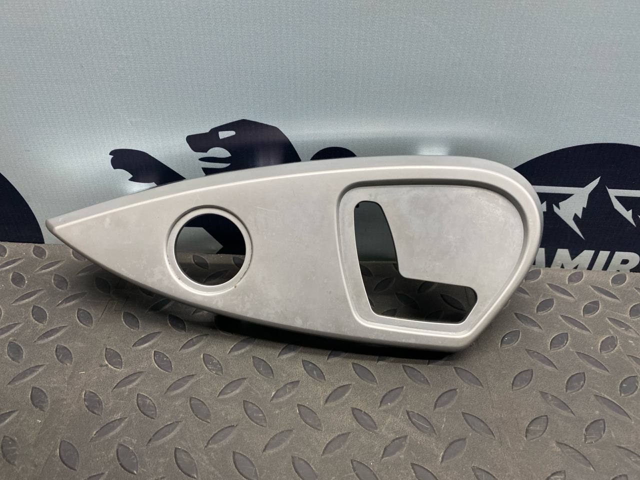 Накладка на сиденье передняя левая Mercedes M/W164 2005-2011