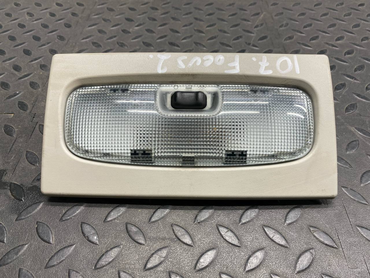 Плафон салонный Ford Focus/2 2004-2011