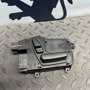 Блок управления сиденьем передний правый Mercedes M/W164 2005-2011