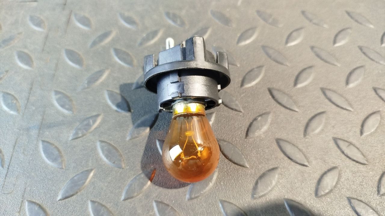 Патрон лампы указателя поворота Mercedes C/W202 1993-2001