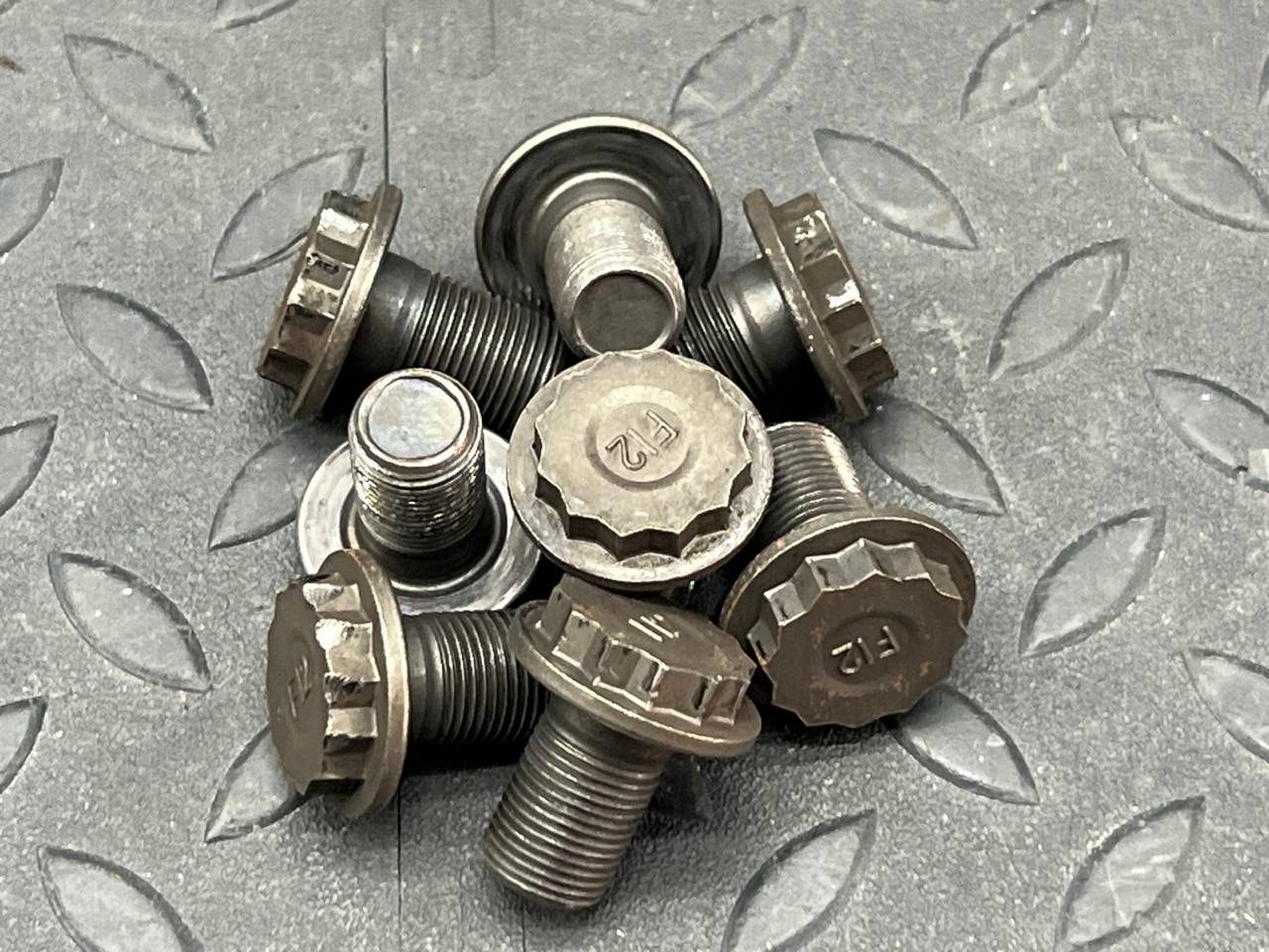 Болт маховика Honda Civic/8 2005-2012