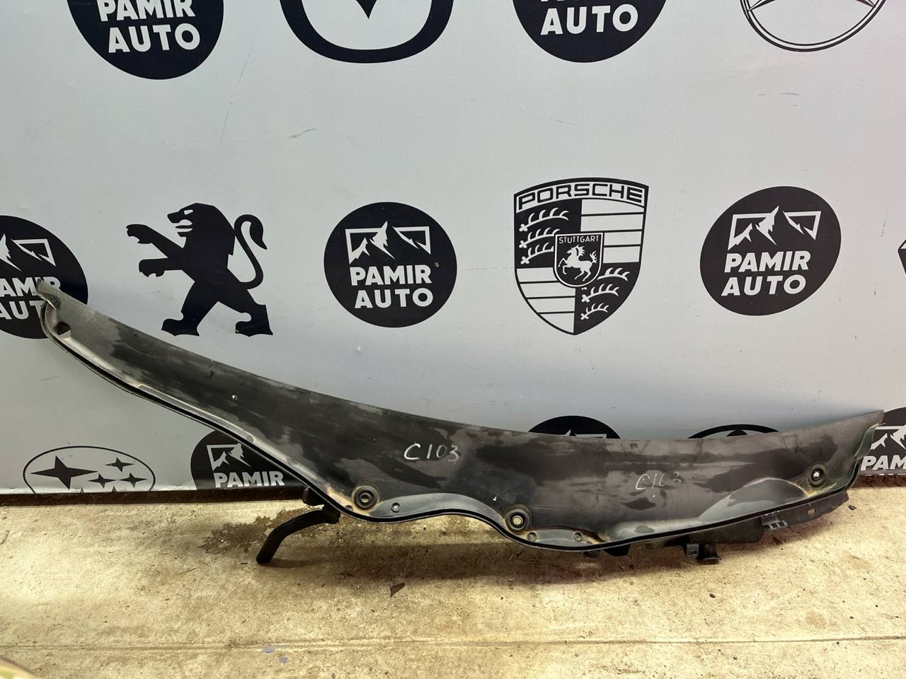 Решетка под лобовое стекло (Жабо) Mercedes C/W203 2000-2008