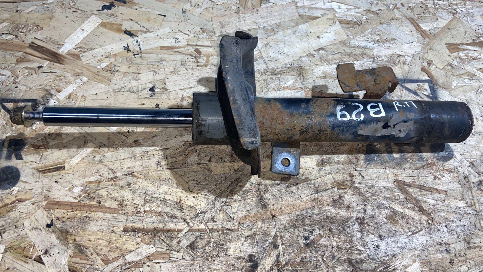 Амортизатор передний правый Ford Focus/2 2004-2011