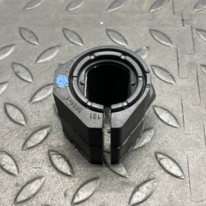 Втулка стабилизатора передняя Ford Transit 2006-2013