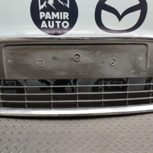 Решетка в бампер центральная Ford Focus/2 2004-2011