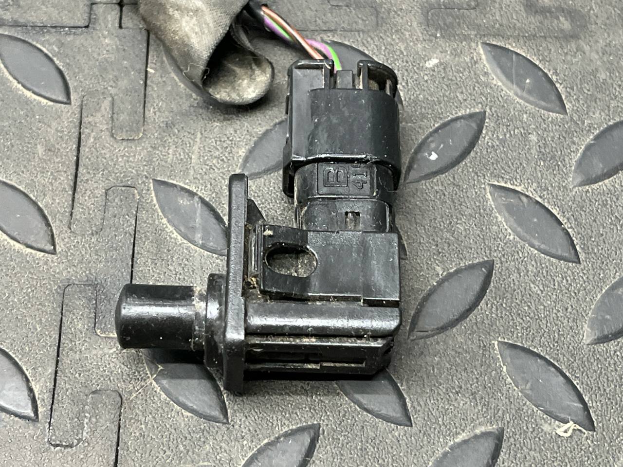 Выключатель концевой BMW 3/E90 2004-2013