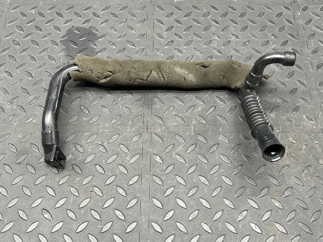 Трубка отопителя Opel Zafira/B 2005-2014