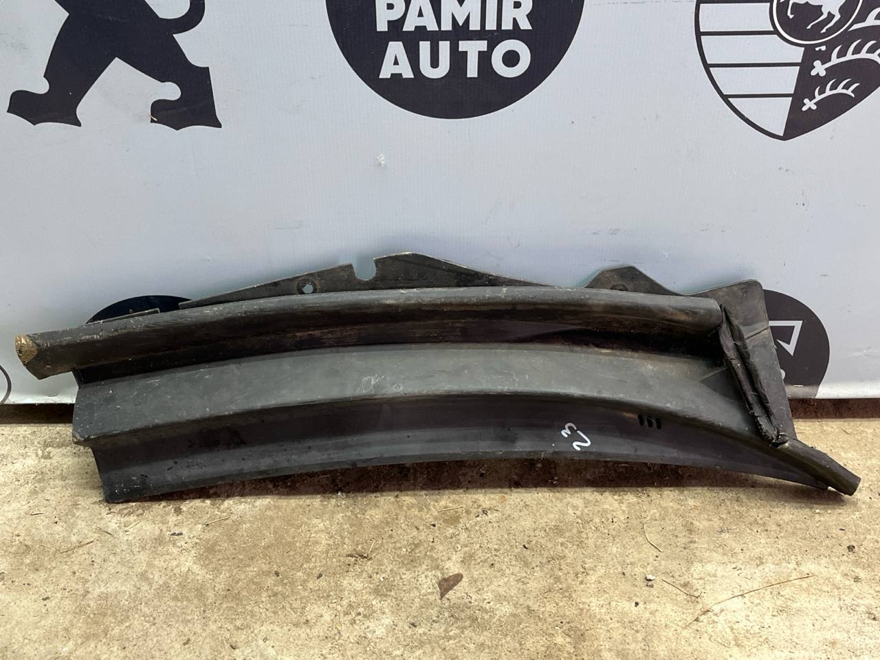 Решетка под лобовое стекло (Жабо) правая Ford Mondeo/3 2000-2007