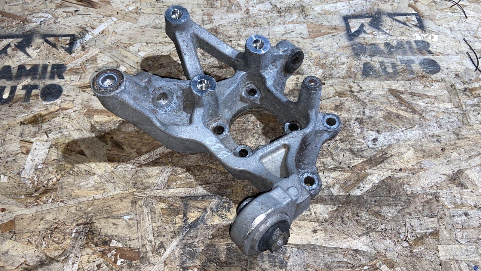 Кулак поворотный задний правый Opel Vectra/C 2002-2008