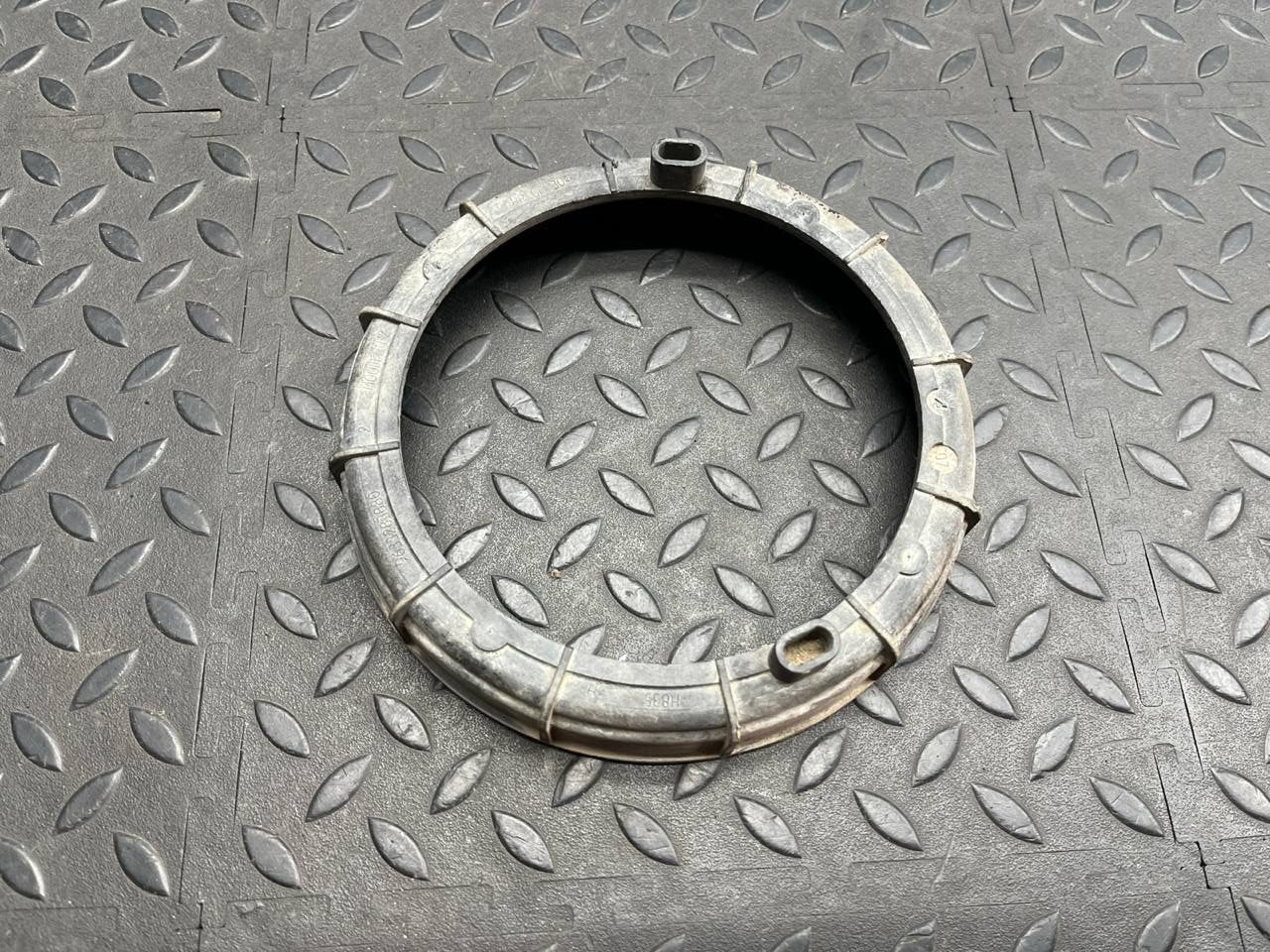 Гайка топливного насоса Peugeot Expert/2 2007-2016