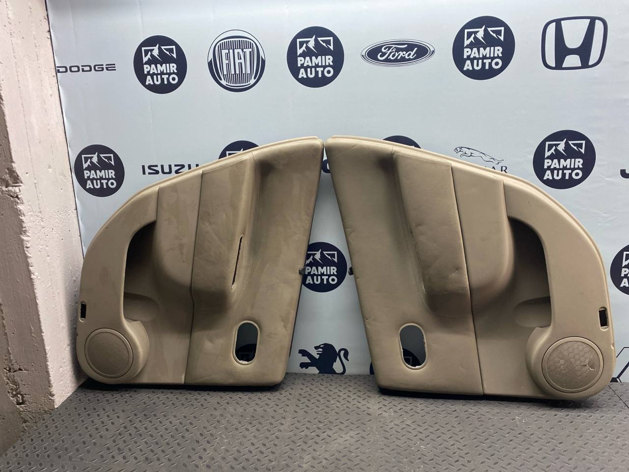 Обшивка двери задняя Renault Scenic/2 2003-2009