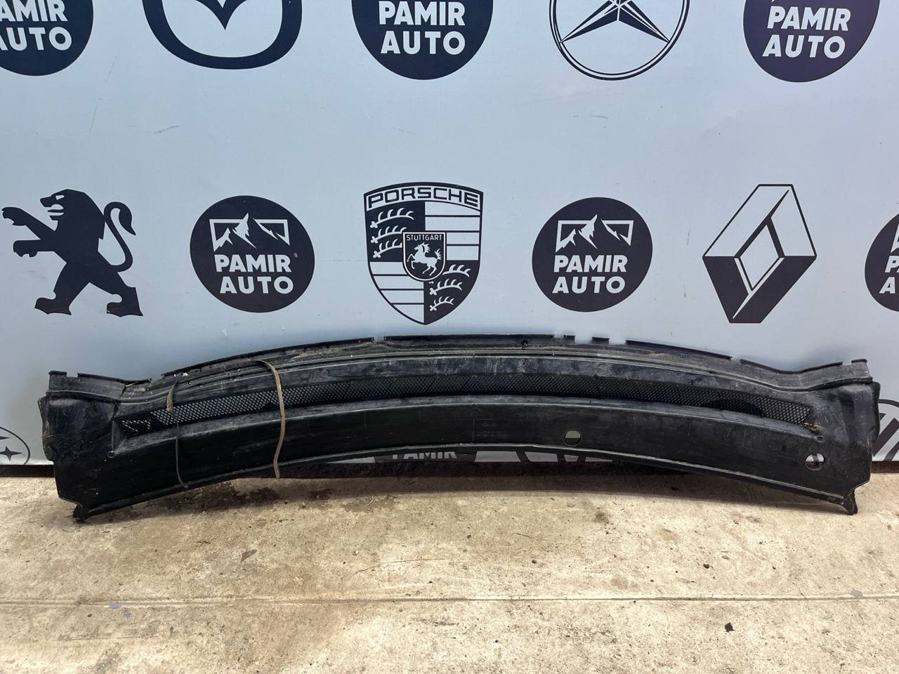 Решетка под лобовое стекло (Жабо) Ford Focus/2 2004-2011