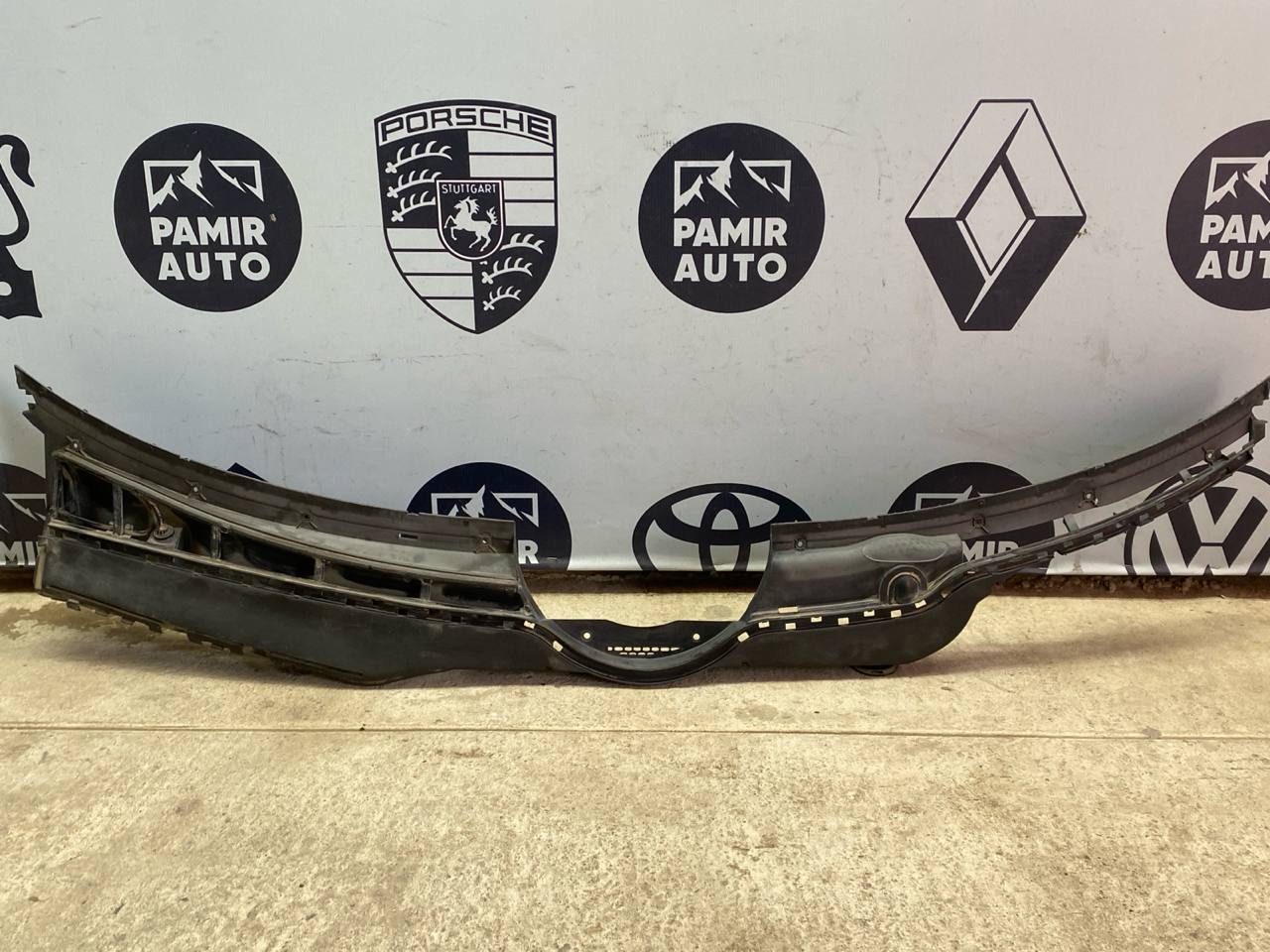 Решетка под лобовое стекло (Жабо) Mercedes C/W202 1993-2001