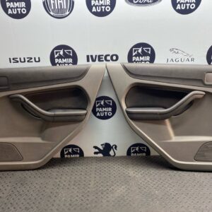 Обшивка двери задняя Ford Focus/2 2004-2011