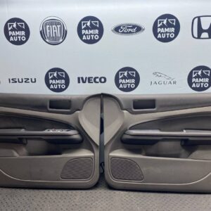 Обшивка двери передняя Ford Focus/2 2004-2011