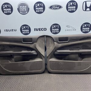 Обшивка двери передняя Ford Focus/2 2004-2011