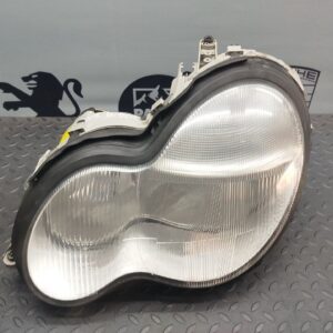 Фара левая Mercedes C/W203 2000-2008