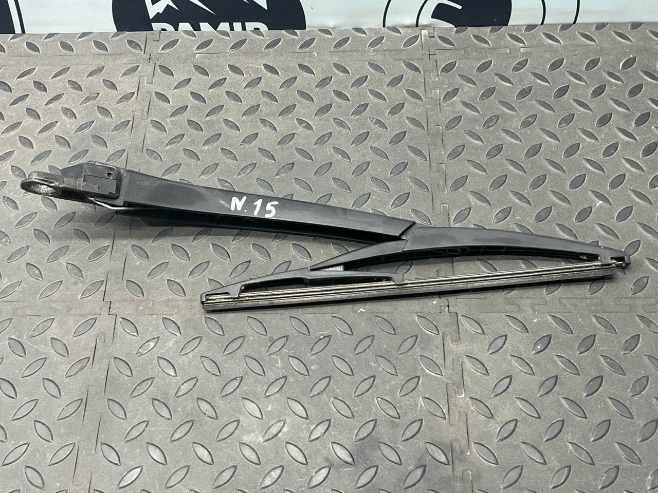 Поводок стеклоочистителя задний Mercedes B/W245 2005-2011