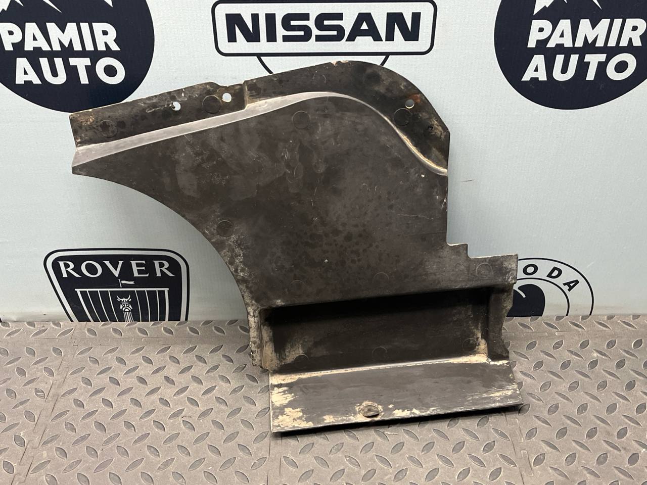 Защита двигателя левая Mercedes Vito/W638 1996-2003