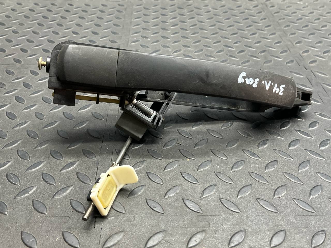 Ручка двери задняя левая Ford Mondeo/3 2000-2007