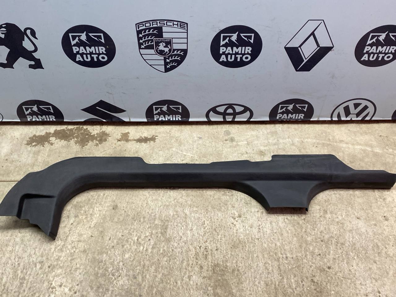 Накладка порога левая Opel Astra/H 2004-2014