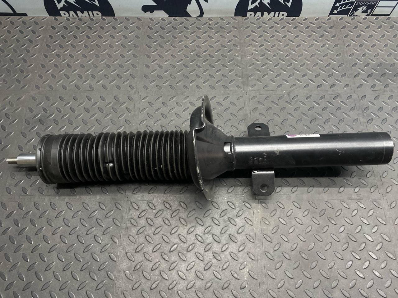 Амортизатор передний Ford Transit 2006-2013