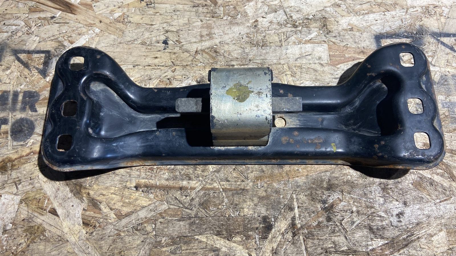 Опора КПП Mercedes E/W211 2002-2009