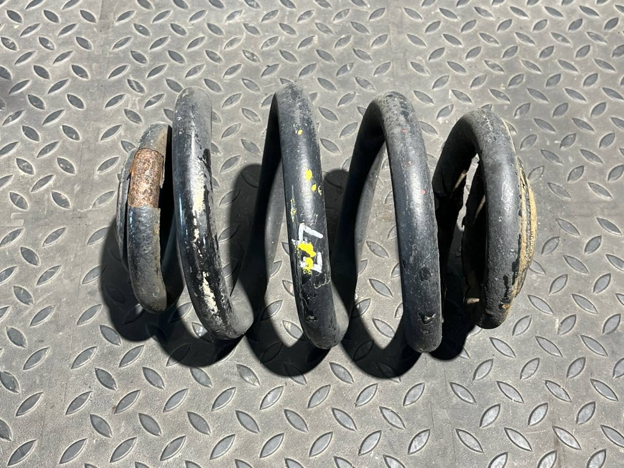 Пружина задняя Mercedes Vito/W638 1996-2003