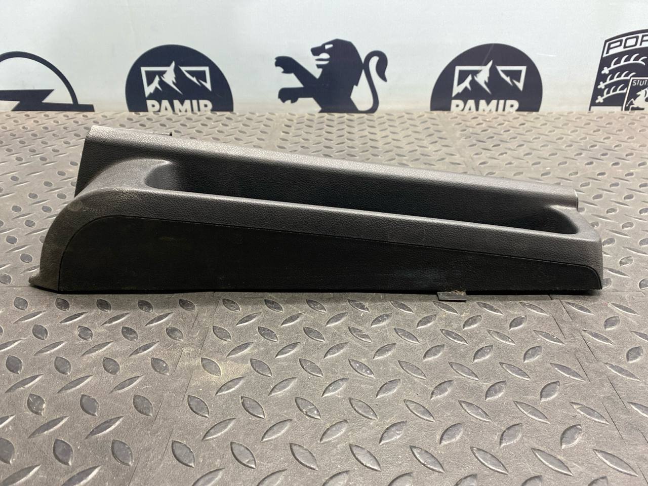 Накладка на сиденье передняя левая Mercedes B/W245 2005-2011