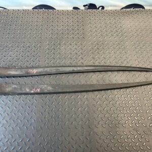 Молдинг лобового стекла Volkswagen  Golf/4 1997-2006