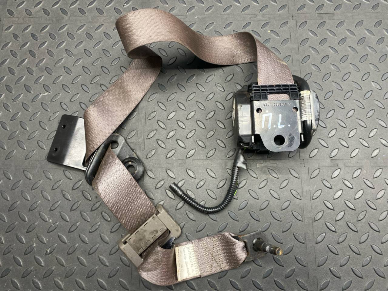 Ремень безопасности передний левый Chrysler PT Cruiser 2000-2010