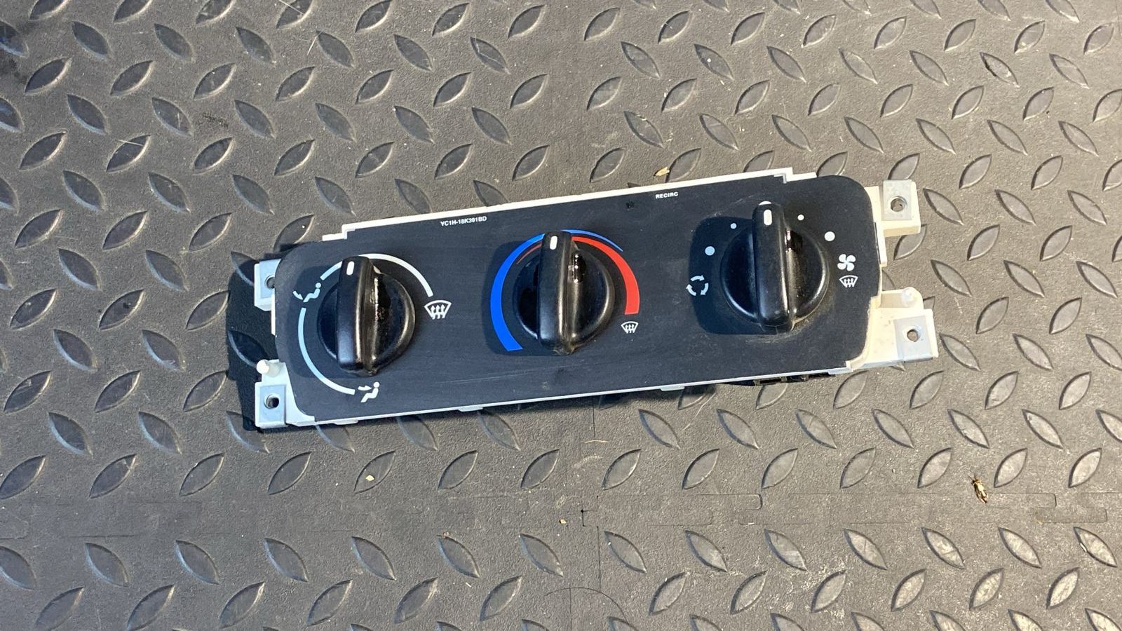 Блок управления отопителем Ford  Transit 2000-2006