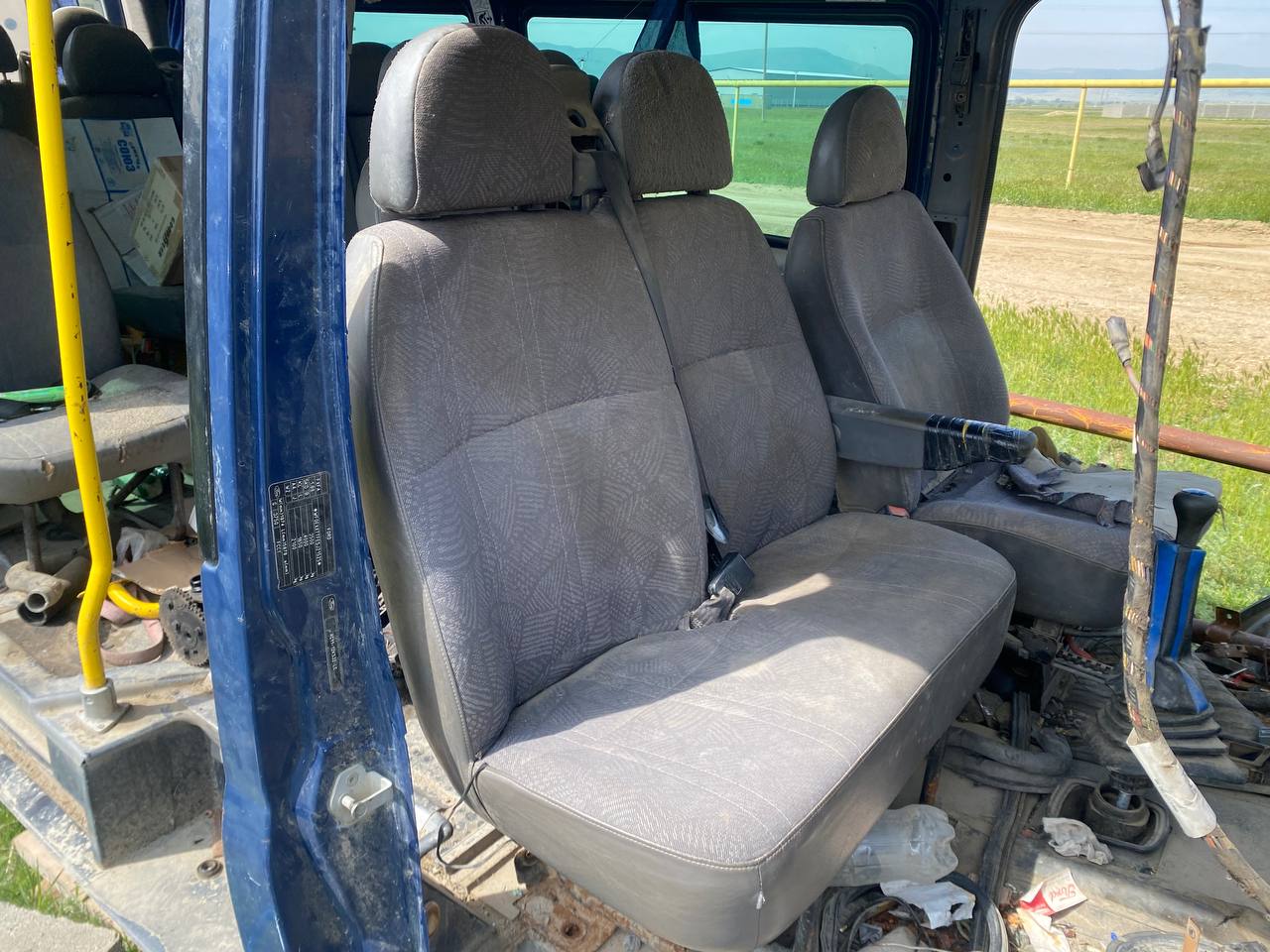 Сиденье переднее правое Ford Transit 2000-2006