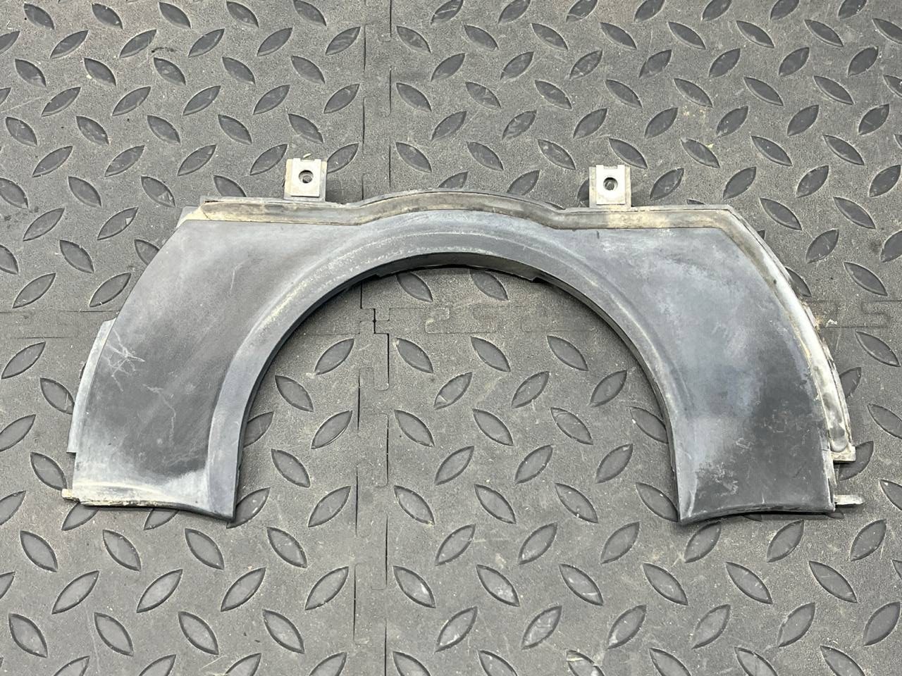 Решетка под лобовое стекло (Жабо) Mercedes C/W202 1993-2001