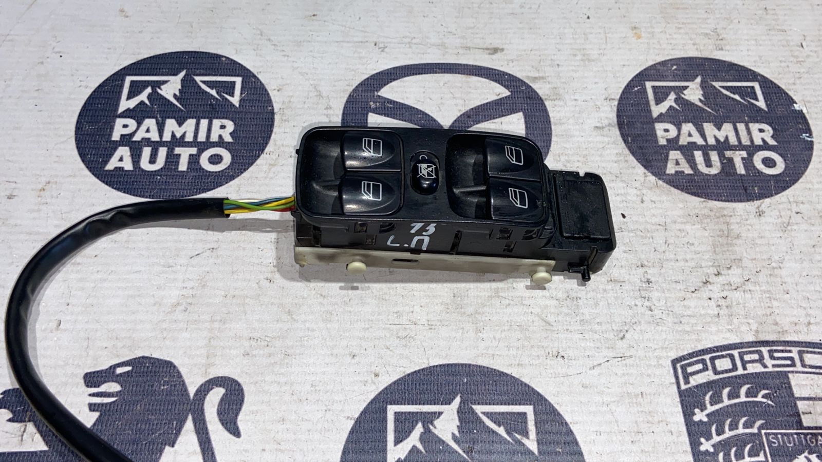 Блок управления стеклоподъемниками Mercedes C/W203 2000-2008