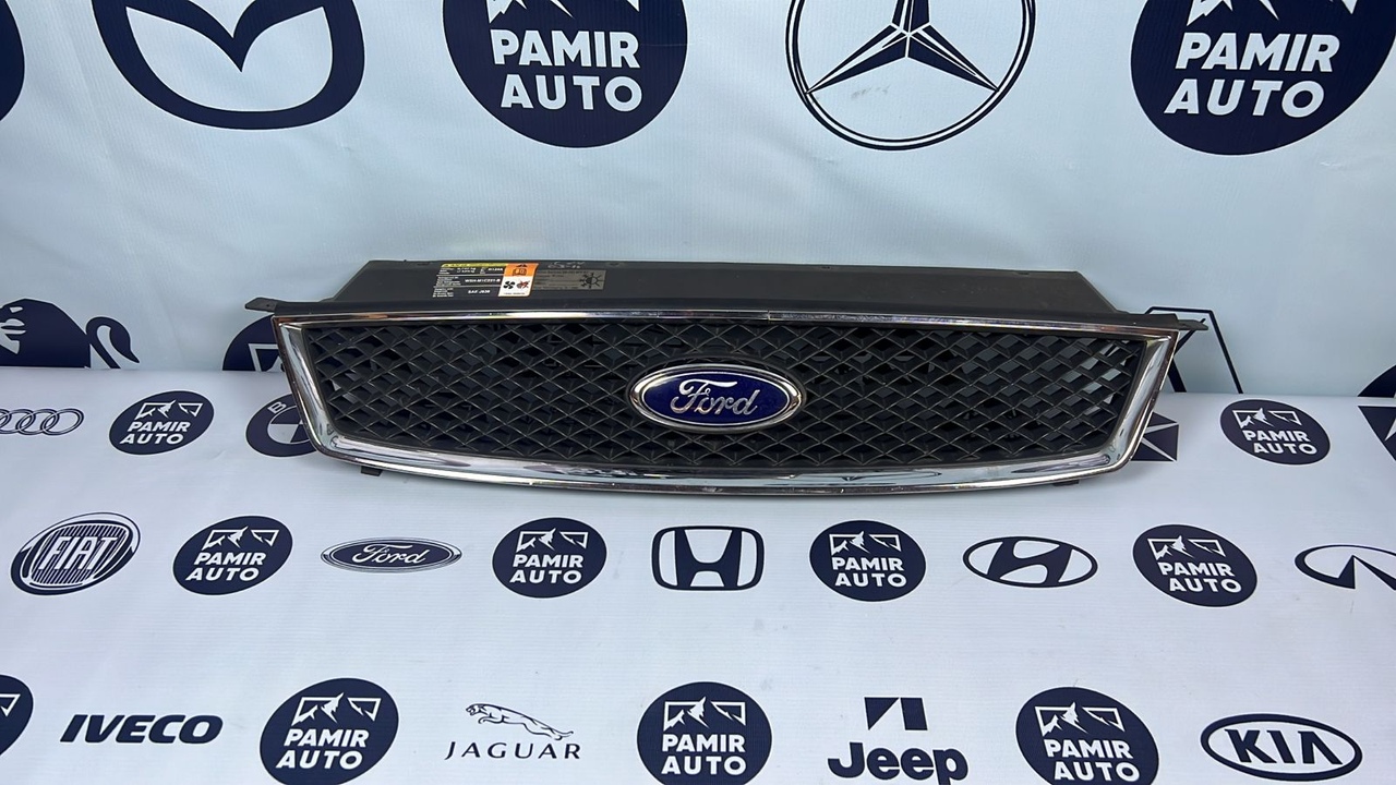 Решетка радиатора Ford C-Max 2003-2010