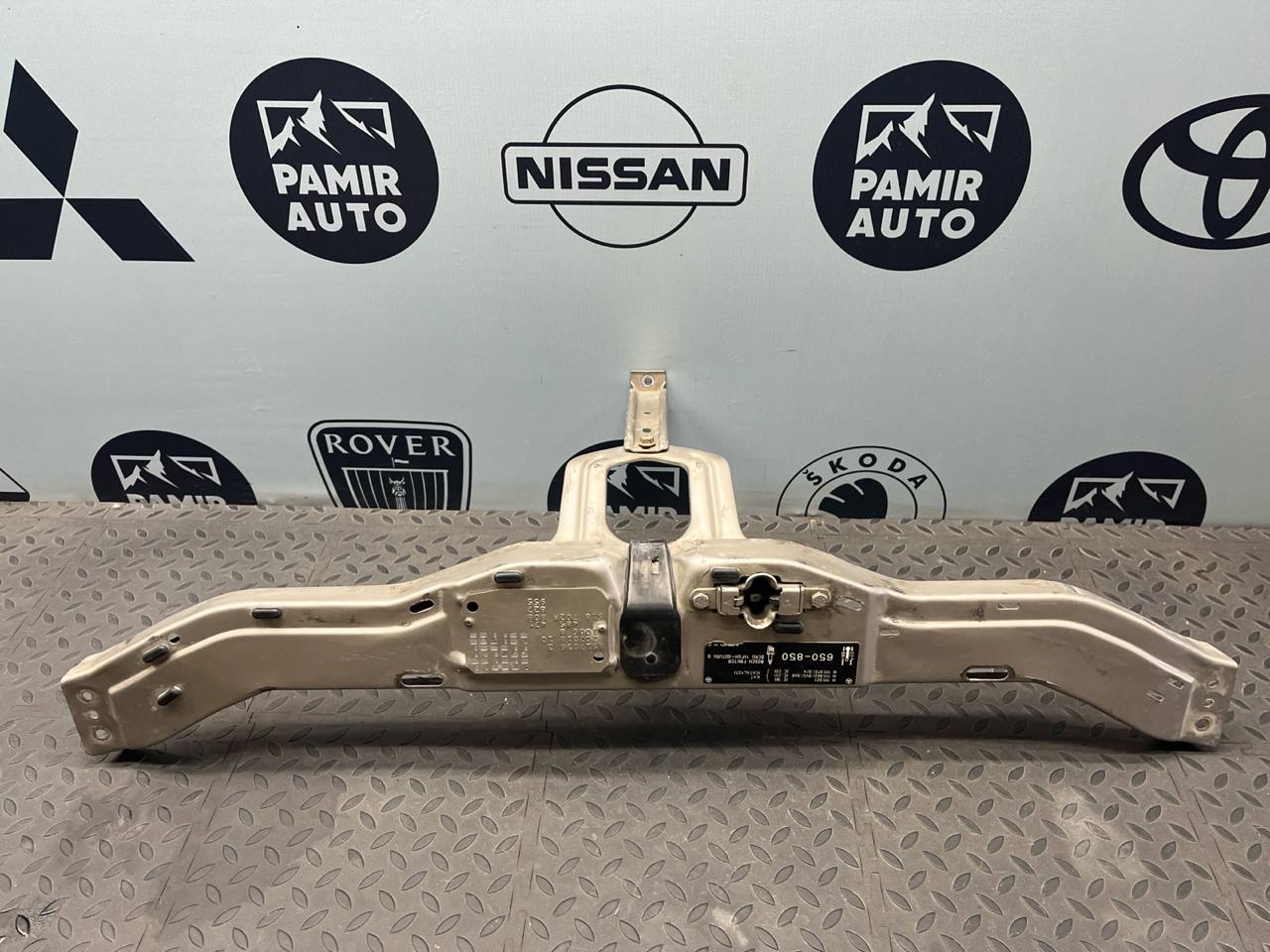 Панель передняя (Телевизор) верхняя часть Mercedes C/W202 1993-2001