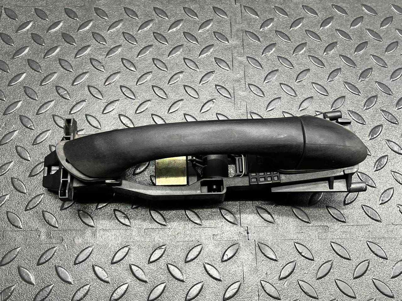 Ручка двери передняя правая Mercedes C/W203 2000-2008