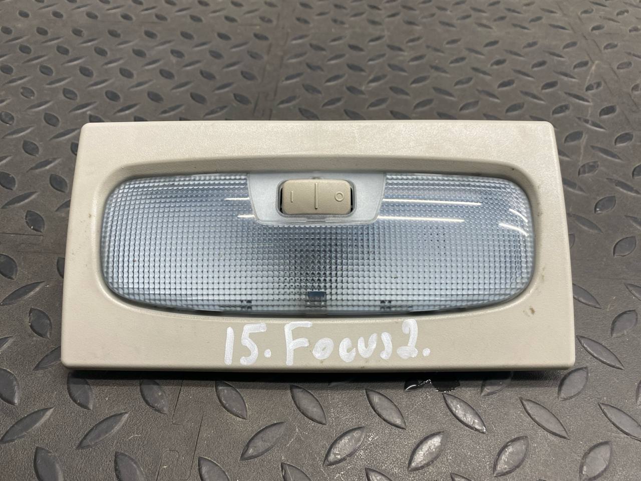 Плафон салонный Ford Focus/2 2004-2011